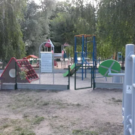 Marzen Plaza Zalew I شاليه